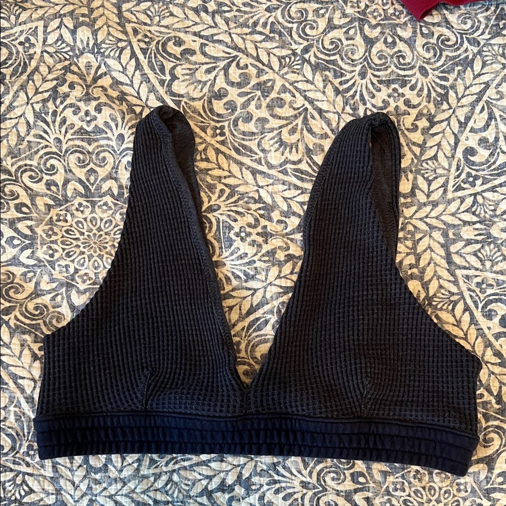 aerie Black Ribbed V-Neck Bralette